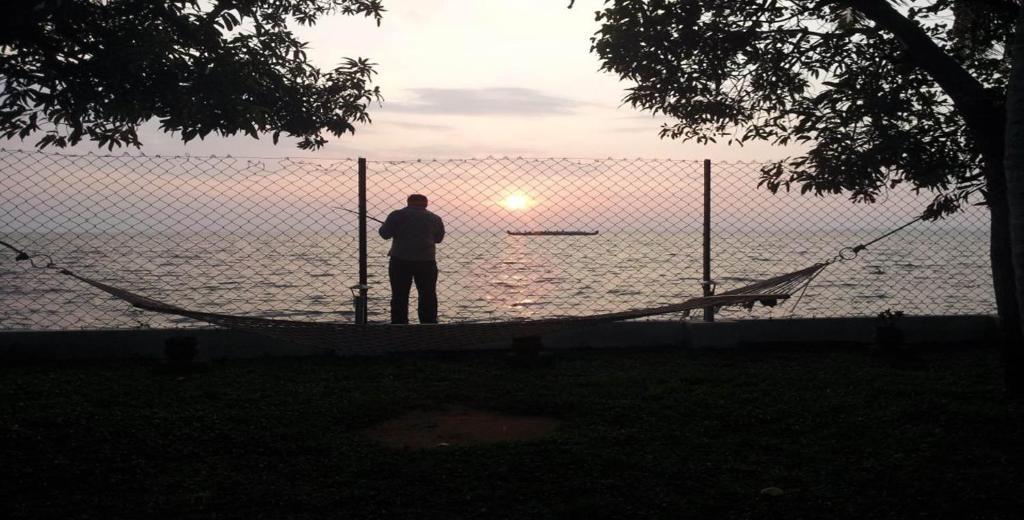 Saro Lake County Kumarakom Exteriör bild