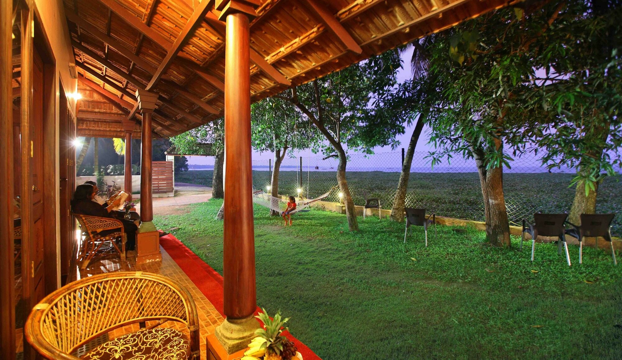 Saro Lake County Kumarakom Exteriör bild